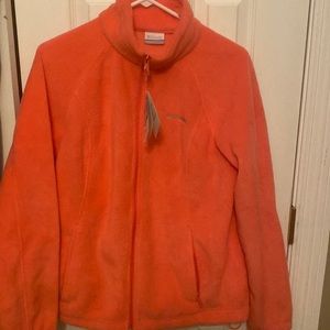 Columbia Women’s Zip Up Large